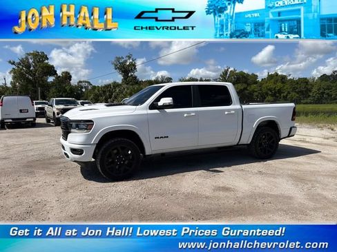 Used 2020 RAM 1500 Laramie AWD/4WD image 3