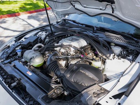 Used 2022 Ford Mustang Shelby GT500 w/ Carbon Fiber Track Pack image 17