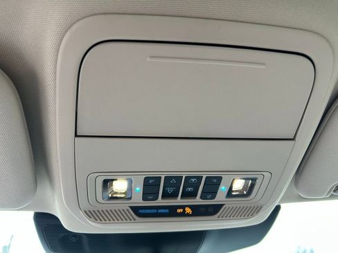 Certified 2022 Ford Explorer XLT w/ Equipment Group 202A image 34