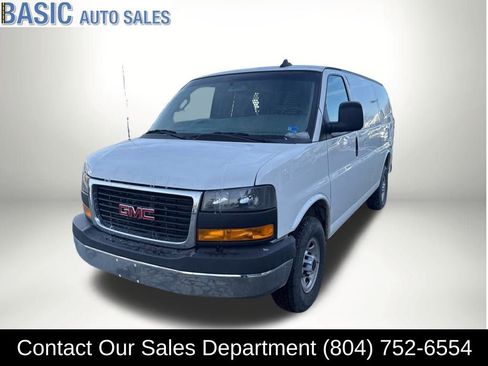 Used 2022 GMC Savana 2500 w/ Driver Convenience Package image 2