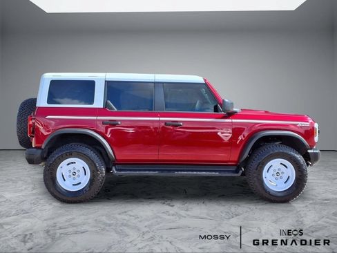 Used 2025 Ford Bronco Heritage Edition AWD/4WD image 8