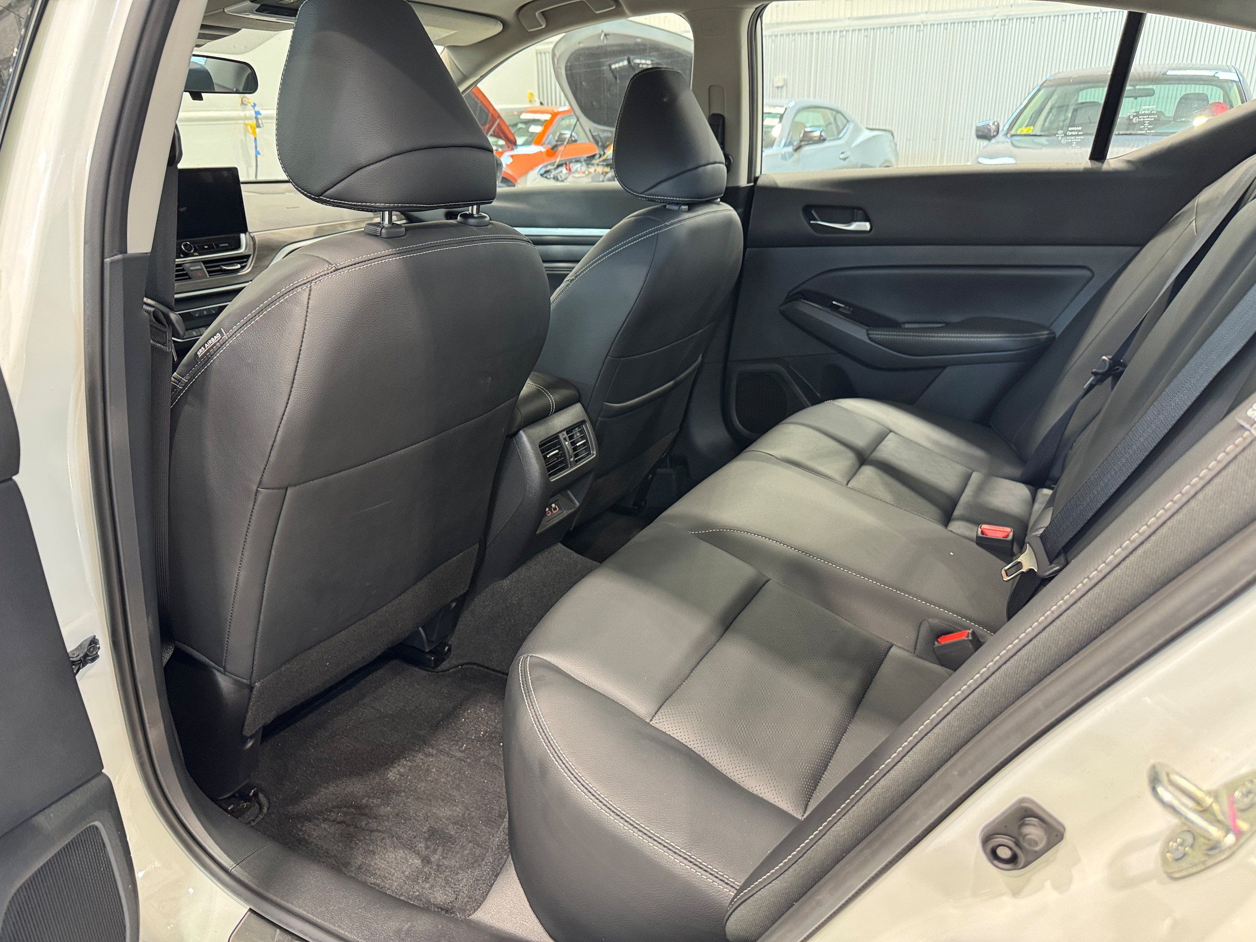 Used 2023 Nissan Altima 2.5 SL FWD image 10