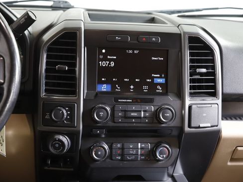 Used 2018 Ford F150 XLT w/ Equipment Group 302A Luxury AWD/4WD image 12