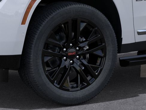 New 2026 GMC Yukon Denali w/ Sun & Power Step Package AWD/4WD image 9
