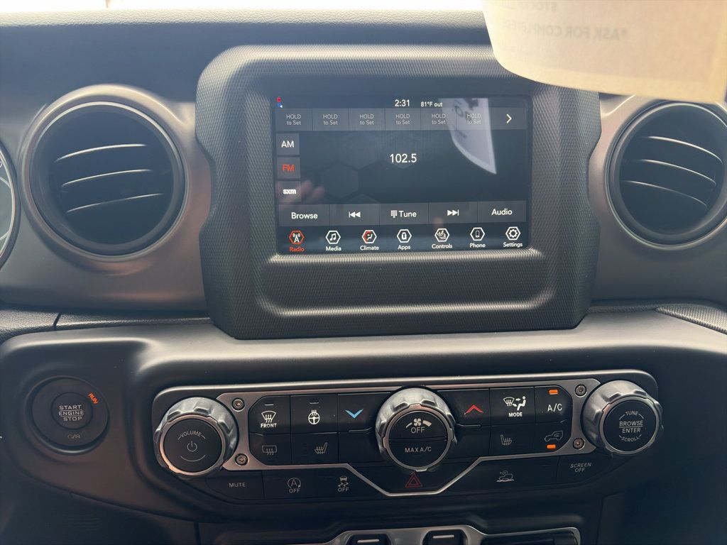 Used 2022 Jeep Gladiator Sport AWD/4WD image 19