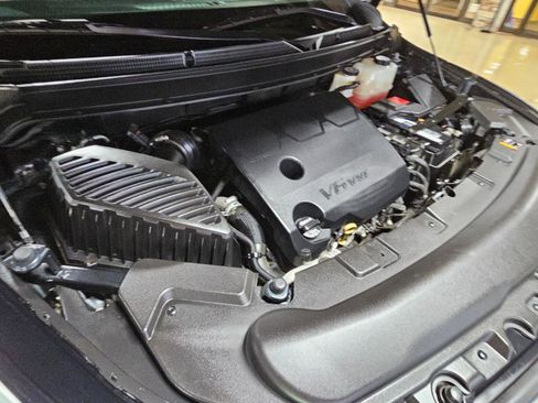 Used 2020 Buick Enclave Essence image 47