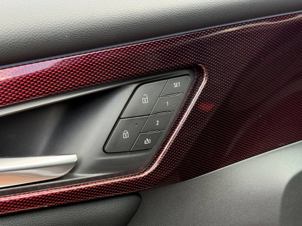New 2026 Chevrolet Traverse RS FWD image 10