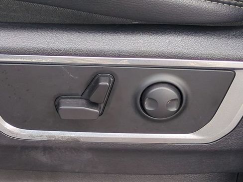 Certified 2025 RAM 1500 Laramie AWD/4WD image 17