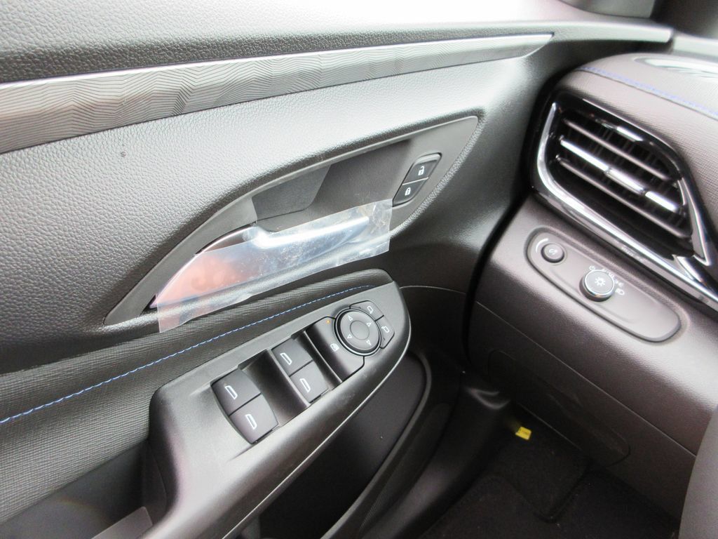 New 2026 Buick Envista Sport Touring w/ Convenience I Package FWD image 12