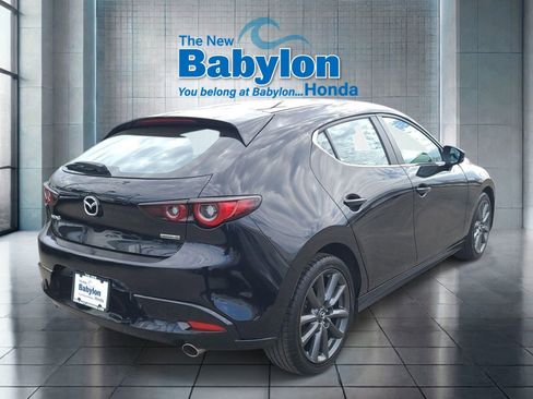 Used 2023 MAZDA MAZDA3 s FWD image 4