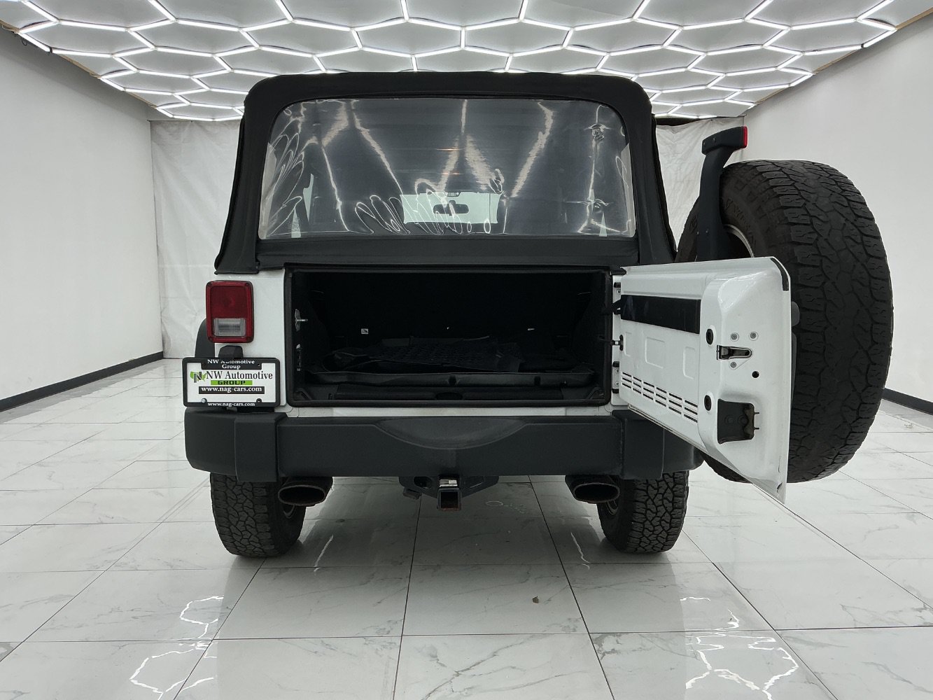 Used 2013 Jeep Wrangler Unlimited Sport AWD/4WD image 39
