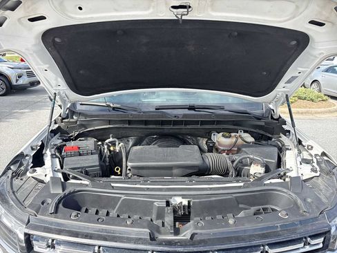 Used 2022 Chevrolet Suburban Premier AWD/4WD image 30