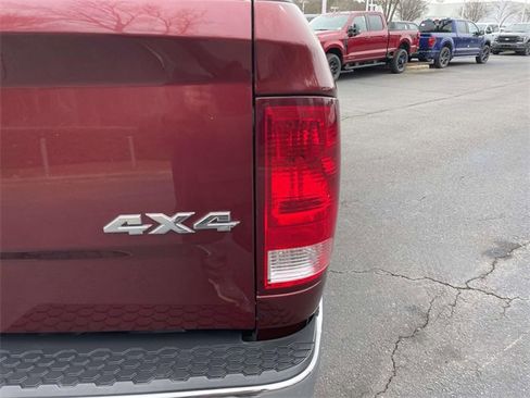 Used 2018 RAM 2500 Tradesman w/ Chrome Appearance Group image 31