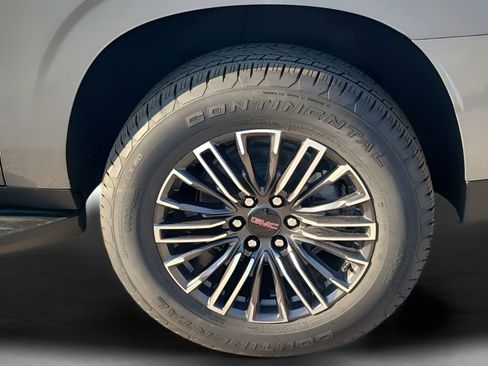 New 2026 GMC Yukon XL Elevation image 18