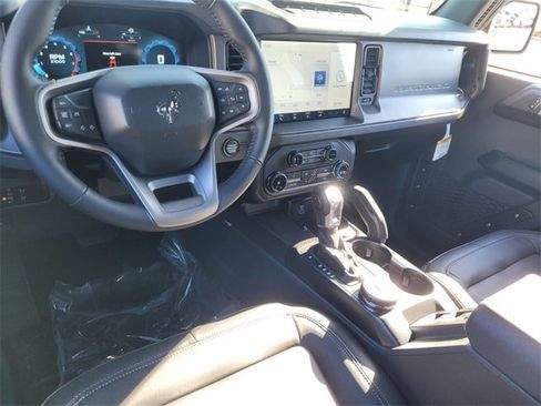 New 2025 Ford Bronco Badlands w/ Sasquatch Package image 7