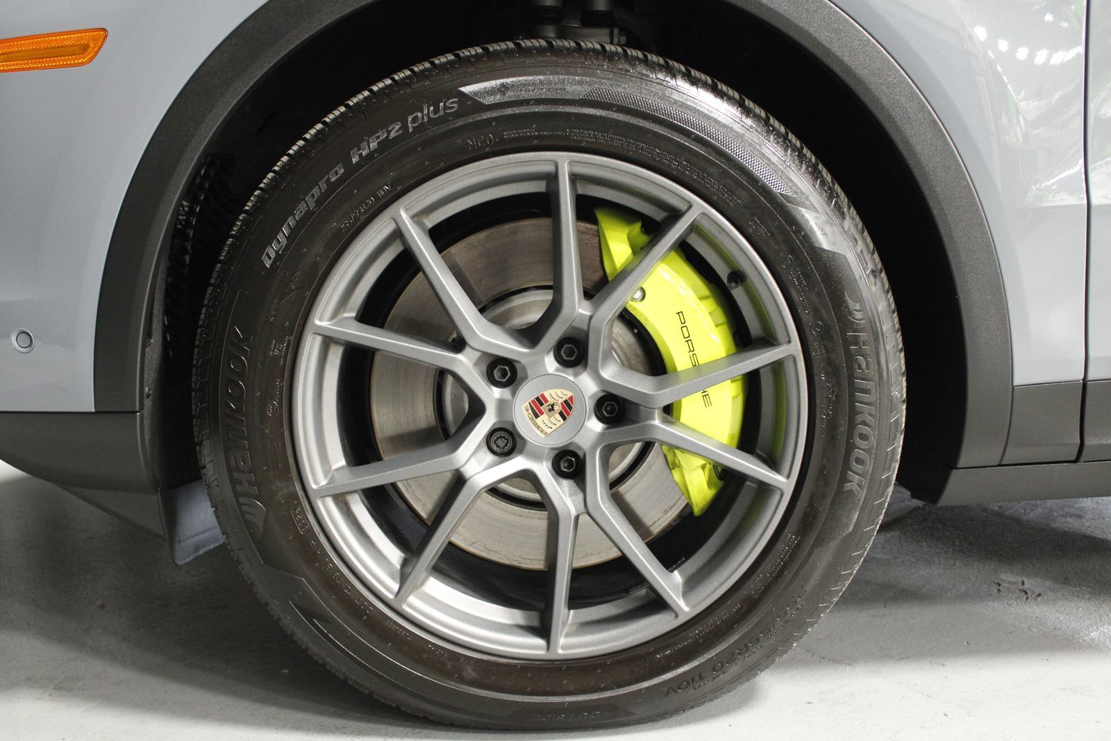 Certified 2026 Porsche Cayenne E-Hybrid AWD/4WD image 21