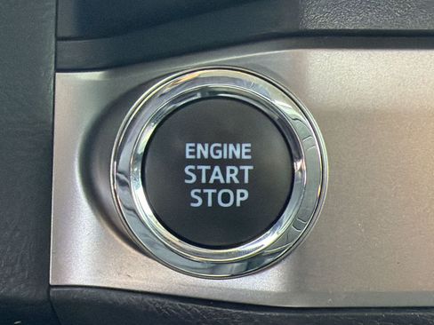 Used 2023 Toyota Tacoma SR5 RWD image 17
