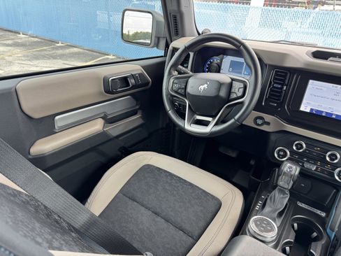 Used 2021 Ford Bronco Wildtrak image 29