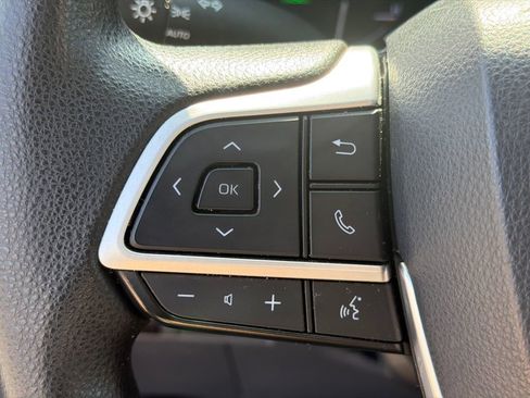 Used 2021 Toyota Sienna LE image 21