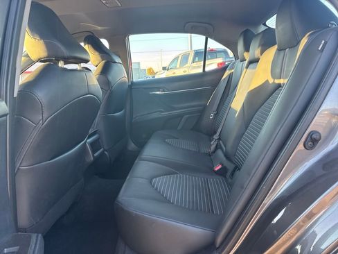 Used 2024 Toyota Camry SE image 14