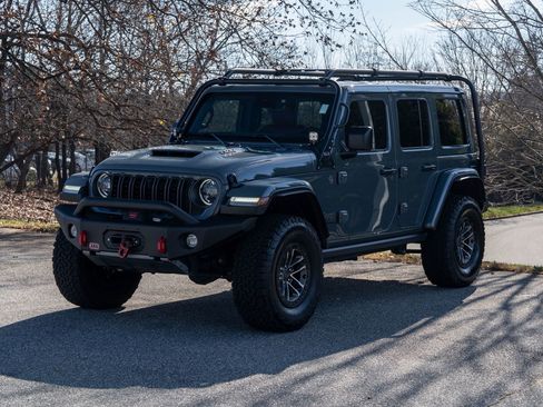 Used 2024 Jeep Wrangler Rubicon 392 image 5