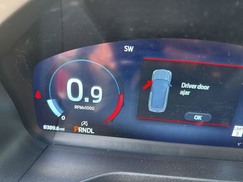 Used 2025 Ford Explorer ST-Line w/ Premium Package image 23