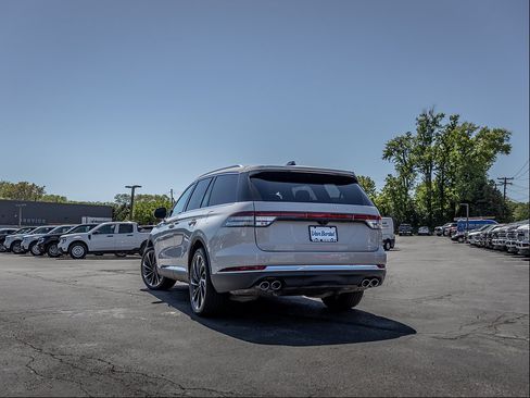 Used 2025 Lincoln Aviator Reserve w/ Equipment Group 201A AWD/4WD image 6