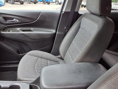 Used 2022 Chevrolet Equinox LT image 28