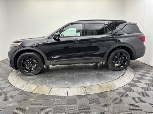 Used 2023 Ford Explorer ST-Line w/ Class IV Trailer Tow Package AWD/4WD image 16