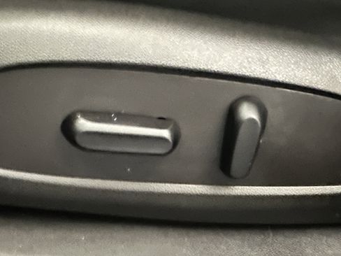 Used 2017 Chevrolet Cruze Premier image 29