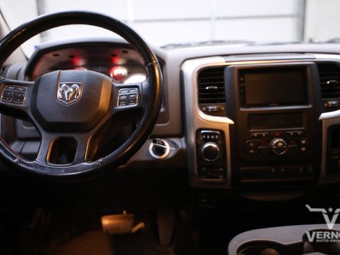 Used 2018 RAM 1500 Big Horn image 8