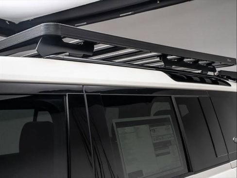 New 2024 Land Rover Defender 110 S image 12