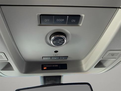 Used 2019 GMC Yukon XL SLE w/ Convenience Package image 59