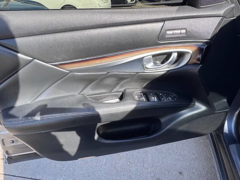 Used 2015 INFINITI Q70 L 3.7 w/ Deluxe Touring Package image 18