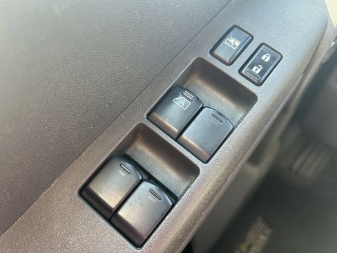 Used 2014 Nissan Xterra PRO-4X w/ Pro-4x Leather Package image 22