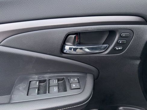 Used 2025 Honda Ridgeline RTL image 32