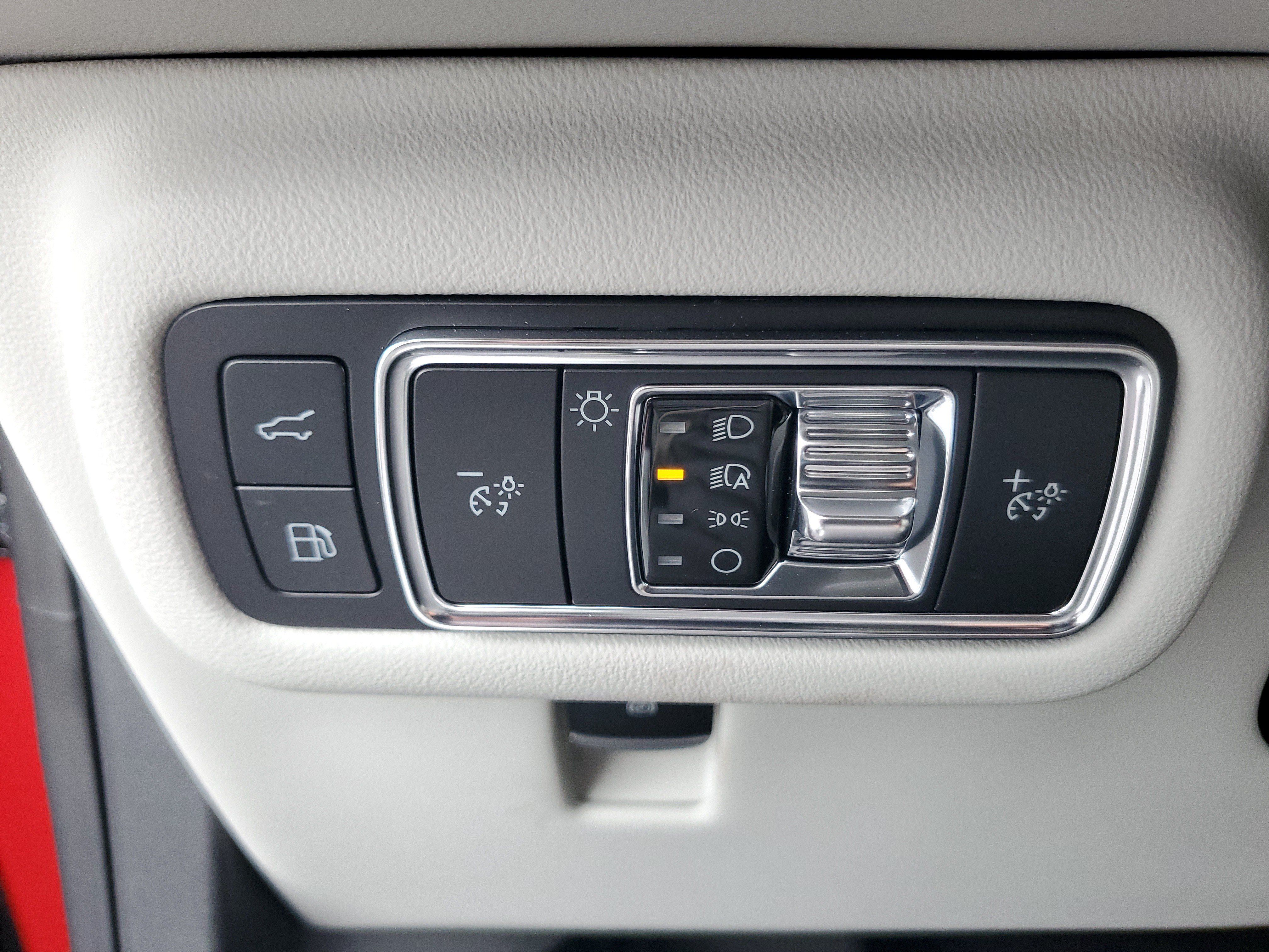 New 2026 Lincoln Nautilus Premier AWD/4WD image 13
