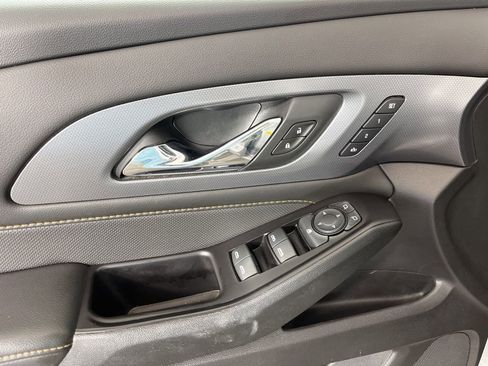 Used 2020 Chevrolet Traverse Premier image 27