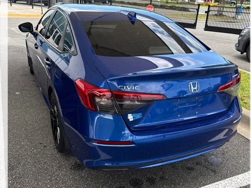 Used 2022 Honda Civic Sport image 8
