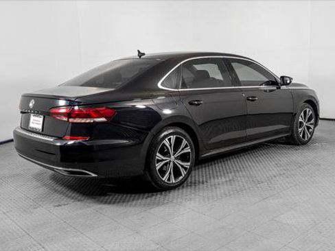 Used 2022 Volkswagen Passat 2.0T SE image 8