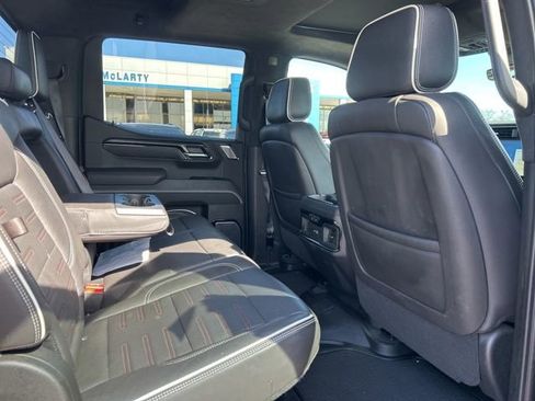 Used 2023 GMC Sierra 1500 AT4X image 32