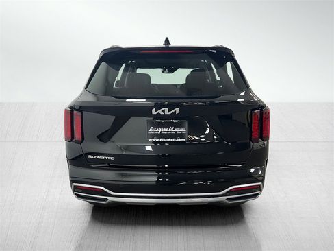 Used 2023 Kia Sorento EX w/ Panoramic Sunroof Package image 6