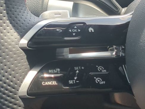 Used 2024 Mercedes-Benz EQB 300 4MATIC image 12