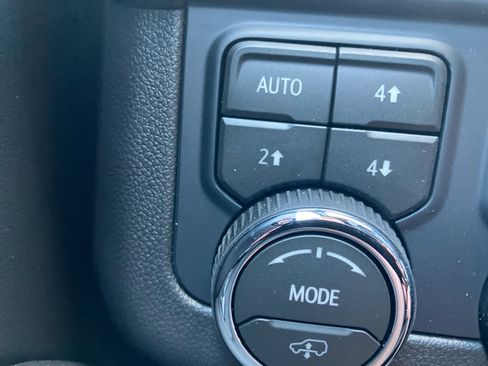 New 2026 Chevrolet Tahoe High Country AWD/4WD image 16