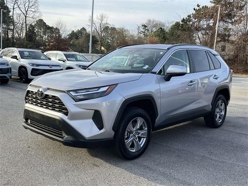 Used 2024 Toyota RAV4 XLE image 7