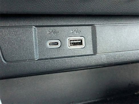 Certified 2023 Chevrolet Colorado LT image 21