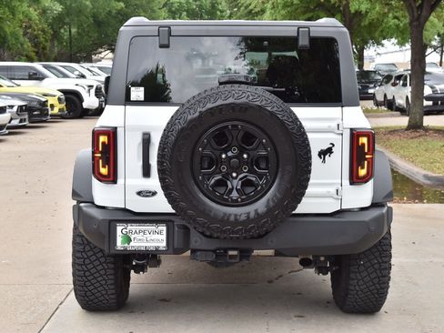 Used 2023 Ford Bronco Wildtrak AWD/4WD image 9