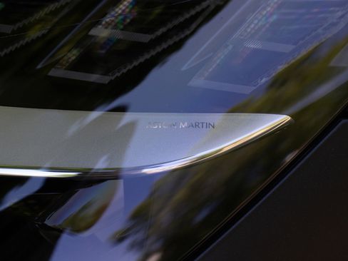 Used 2025 Aston Martin DB12 Convertible RWD image 50
