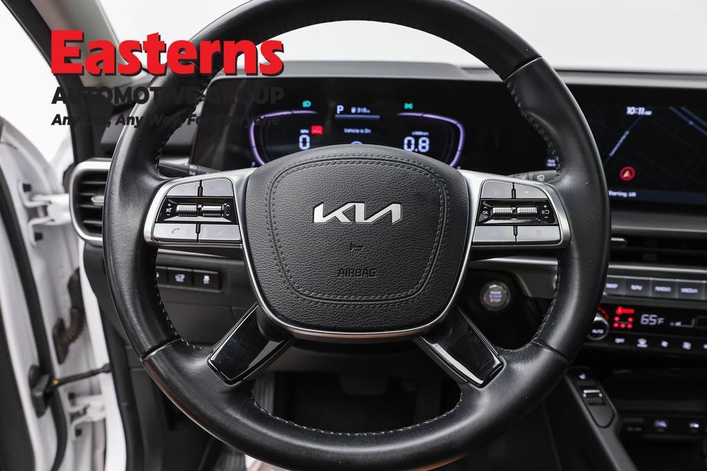 Used 2025 Kia Telluride S FWD image 10