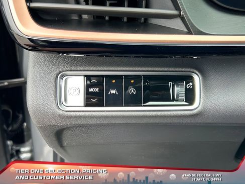 New 2025 Buick Envision Sport Touring image 23